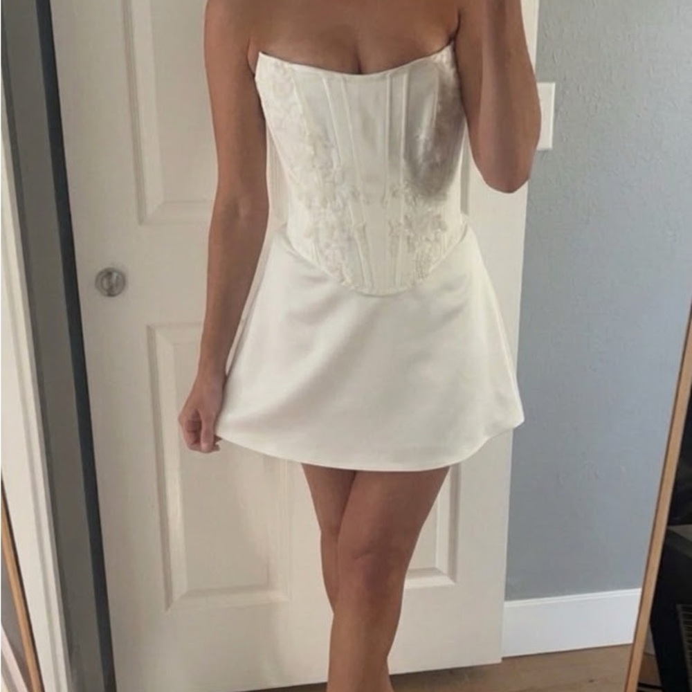 NWOT BRIDAL CORSET AND SKIRT